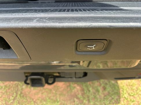 Certified 2025 Ford Expedition Active AWD/4WD image 19
