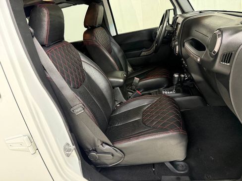 Used 2017 Jeep Wrangler Unlimited Sport w/ Quick Order Package 24S AWD/4WD image 42