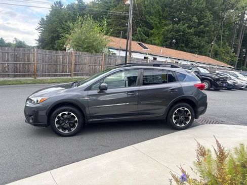 Used 2021 Subaru Crosstrek 2.0i Premium AWD/4WD image 4