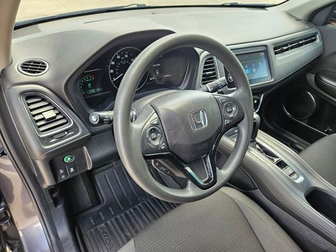 Used 2021 Honda HR-V EX image 14