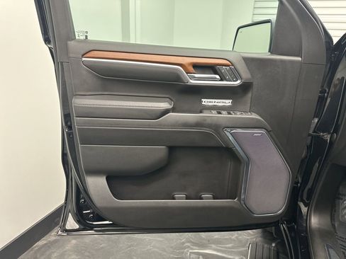 Used 2023 GMC Sierra 1500 Denali w/ Denali Reserve Package image 16