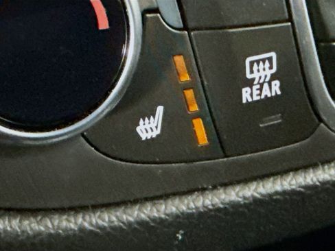 Used 2020 Chevrolet Equinox LT image 19