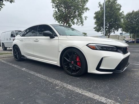 Used 2023 Honda Civic Type R image 4