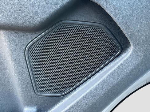 Used 2023 Ford Transit 350 XLT image 21