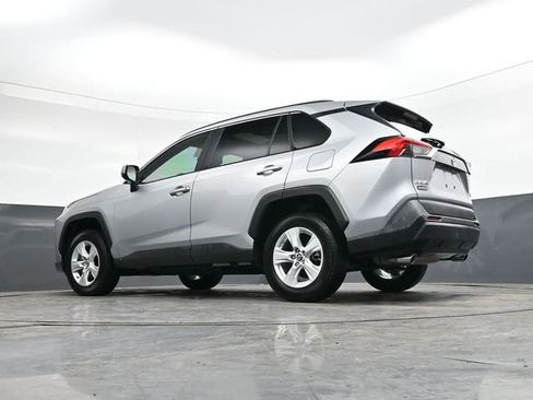 Used 2019 Toyota RAV4 XLE image 29