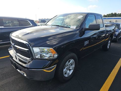 Used 2024 RAM 1500 Classic SLT AWD/4WD image 1