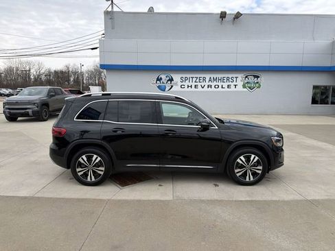 Used 2025 Mercedes-Benz GLB 250 image 11