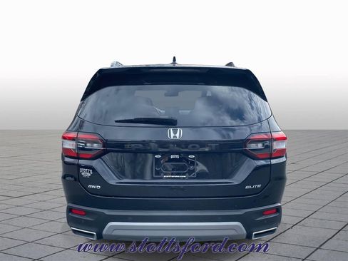 Used 2023 Honda Pilot Elite image 5