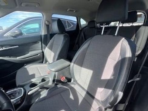 Used 2025 Kia Seltos S image 13