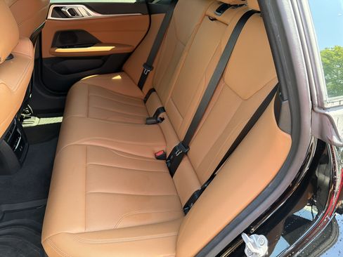 Used 2024 BMW i4 eDrive35 w/ Premium Package RWD image 19