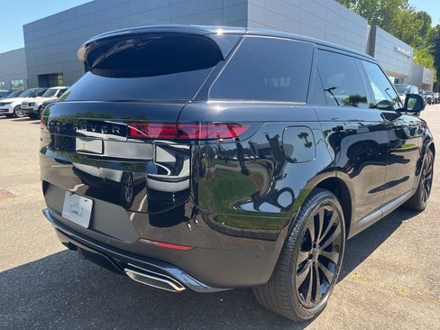 New 2026 Land Rover Range Rover Sport SE AWD/4WD image 7