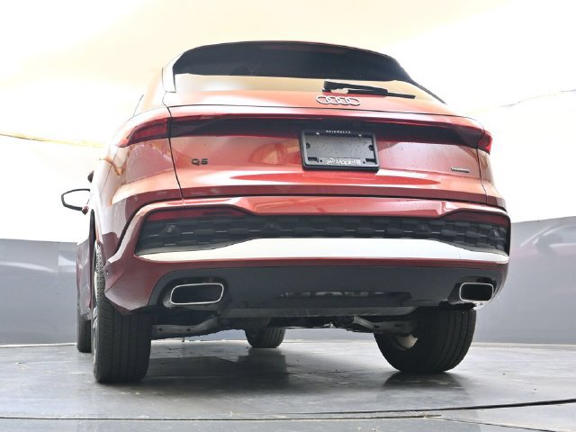 Used 2025 Audi Q5 Premium Plus w/ Premium Plus AWD/4WD image 32