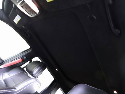 Used 2018 Jeep Grand Cherokee SRT image 5