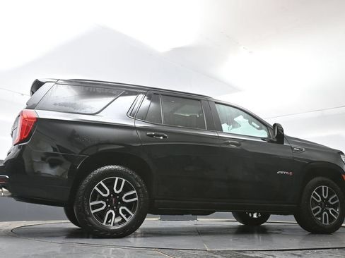 Used 2024 GMC Yukon AT4 w/ AT4 Premium Package AWD/4WD image 53