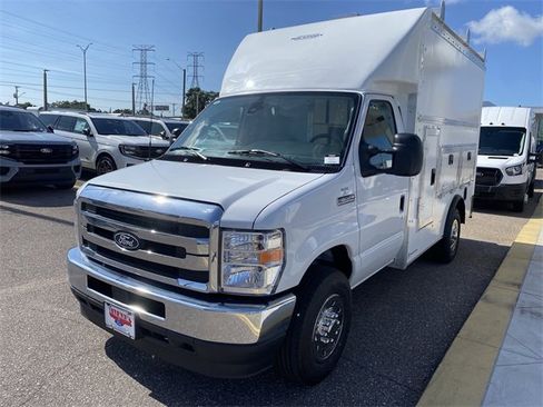 New 2026 Ford E-350 and Econoline 350 Super Duty w/ Power Equipment Group image 3