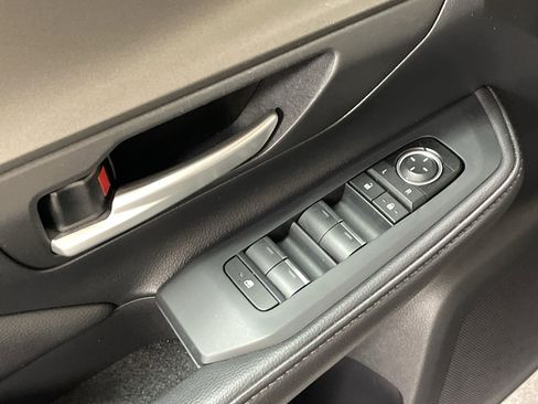 Used 2025 Toyota Grand Highlander XLE image 15