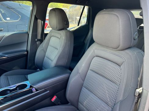 Used 2025 Chevrolet Equinox LT image 33