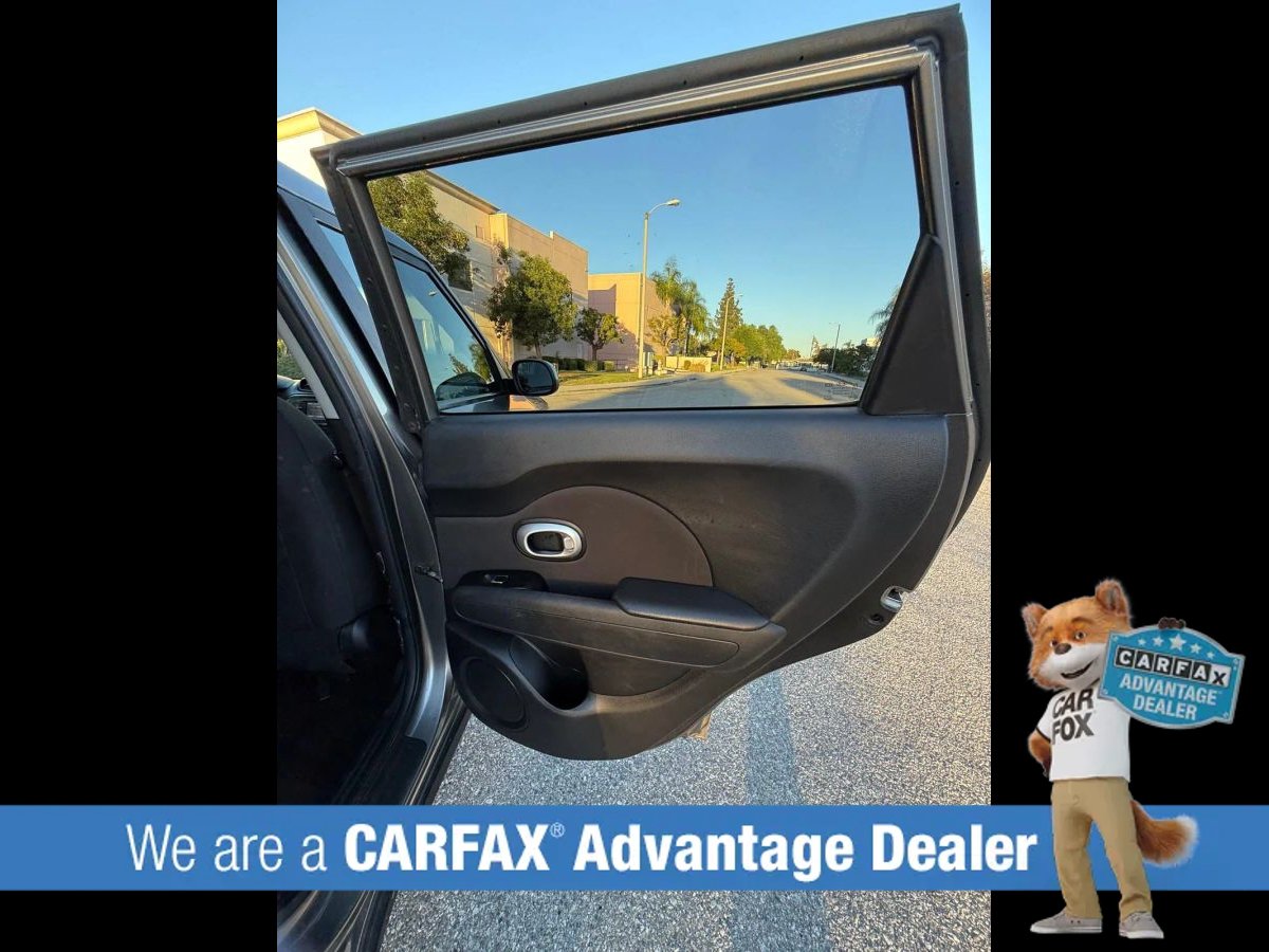 Used 2018 Kia Soul FWD image 24