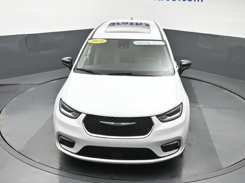Used 2024 Chrysler Pacifica Limited FWD image 30
