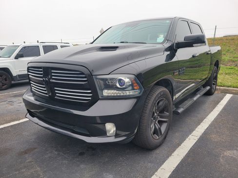 Used 2016 RAM 1500 Sport w/ Convenience Group image 3