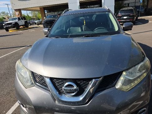 Used 2016 Nissan Rogue SL w/ SL Premium Package AWD/4WD image 2