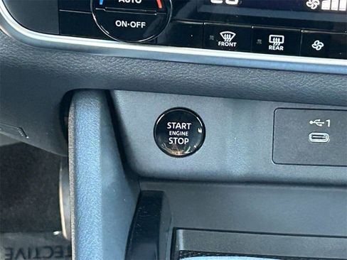 New 2026 Nissan Rogue SV FWD image 22