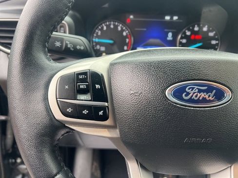 Used 2023 Ford Explorer XLT w/ Equipment Group 202A image 28