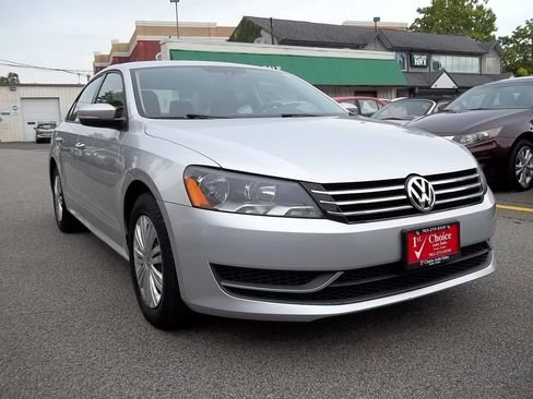 Used 2014 Volkswagen Passat 1.8T S image 5