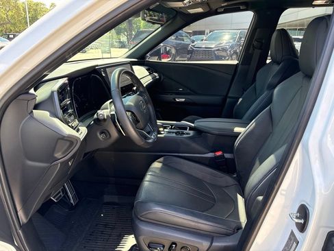 Used 2024 Lexus TX 500h AWD w/ Technology Package image 19