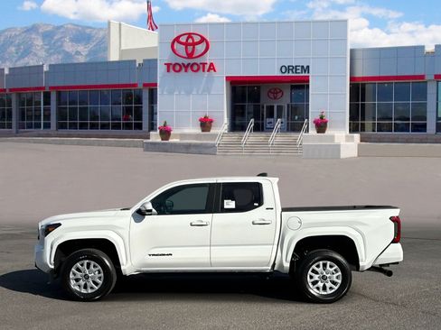New 2026 Toyota Tacoma SR5 AWD/4WD image 5