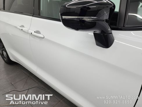 New 2026 Chrysler Pacifica Select image 28