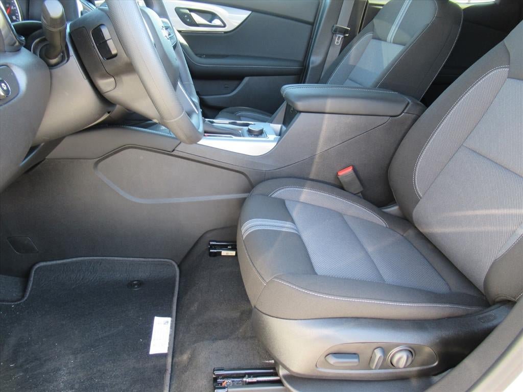 New 2026 Chevrolet Blazer LT w/ Convenience Package FWD image 15