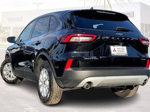 Used 2025 Ford Escape Active image 32