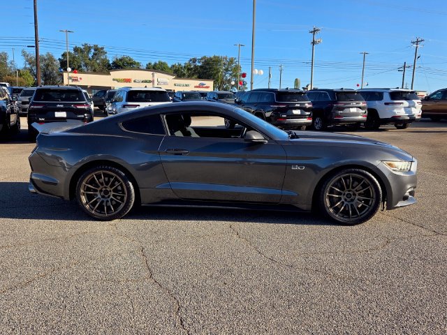 Used 2015 Ford Mustang GT RWD image 25