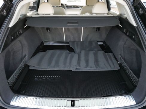 Used 2024 Audi Q8 e-tron Premium Plus AWD/4WD image 18