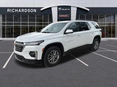 Used 2023 Chevrolet Traverse LT