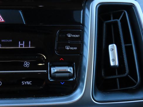 Used 2022 Kia Sorento S w/ Option Group 015 image 28