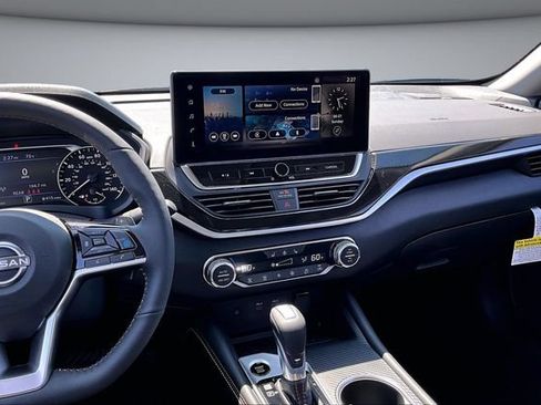 New 2026 Nissan Altima 2.5 SR FWD image 6