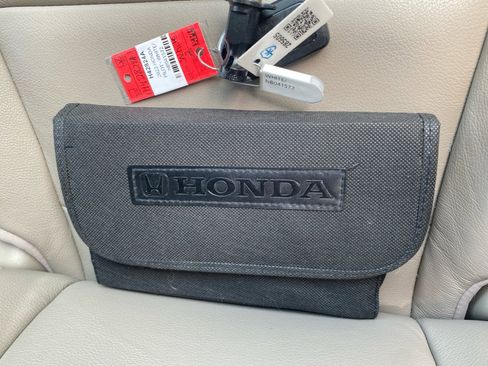 Used 2022 Honda Pilot Touring image 38