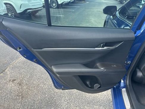 Used 2023 Toyota Camry XLE image 22