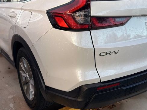 Used 2025 Honda CR-V EX image 7