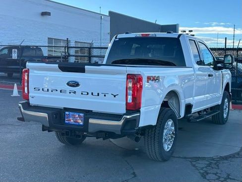 New 2026 Ford F250 XLT w/ FX4 Off-Road Package image 5