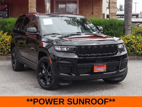 Used 2024 Jeep Grand Cherokee L Altitude AWD/4WD image 2