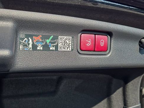 Certified 2024 Mercedes-Benz C 300 4MATIC Sedan image 31