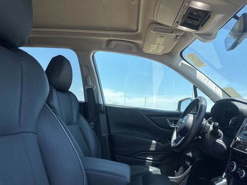 Used 2019 Subaru Forester Touring AWD/4WD image 25