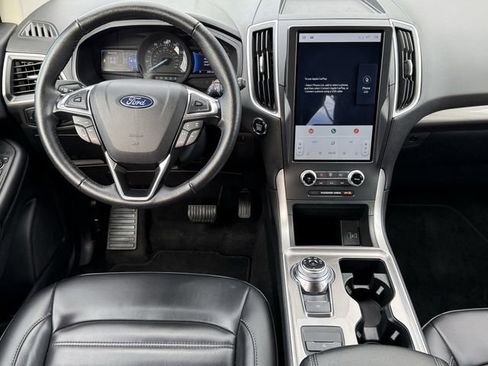 Used 2024 Ford Edge SEL AWD/4WD image 9