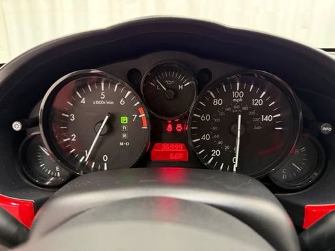 Used 2013 MAZDA MX-5 Miata Club RWD image 15