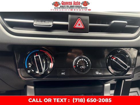 Used 2024 Kia Seltos LX AWD/4WD image 36