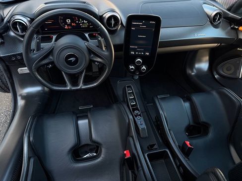 Used 2019 McLaren Senna image 20