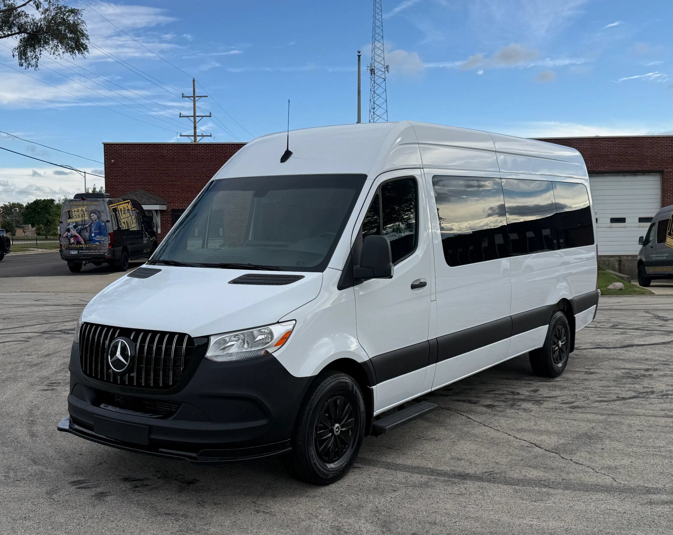 Used 2021 Mercedes-Benz Sprinter 2500 w/ Driver Convenience Package image 3